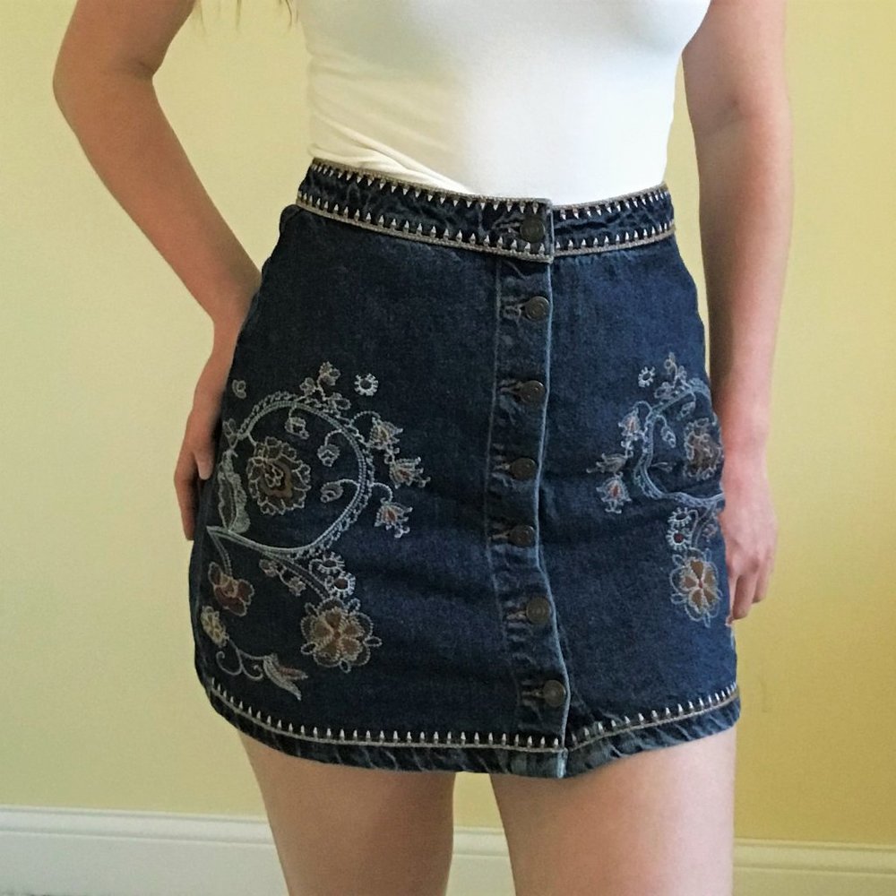 Unique Denim Co. Embroidered Button-Up Skirt - Picture 5 of 7